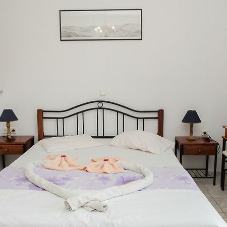 Yannis Pothoulakis Apartments Almirida Exterior foto