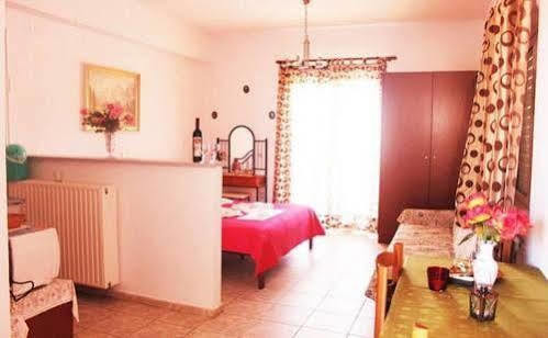 Yannis Pothoulakis Apartments Almirida Exterior foto
